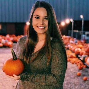 Meet your Posher, Kenzie